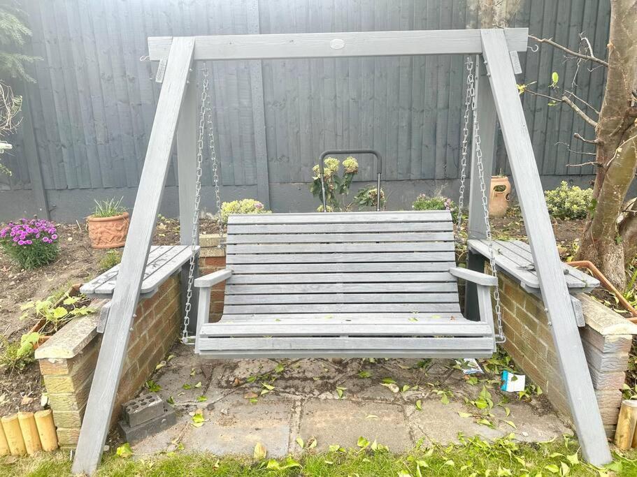 Villa 4 Bed House In Daneby Road,Se6 Catford Exterior foto