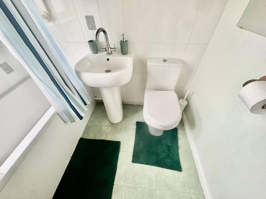 Villa 4 Bed House In Daneby Road,Se6 Catford Exterior foto